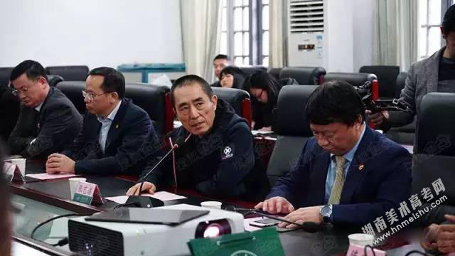 由湖南大學杰出校友熊曉鴿捐建的張藝謀藝術(shù)學院落戶湖南大學