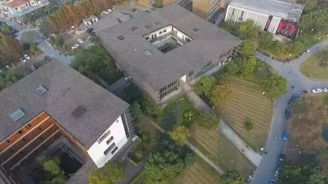 中國美術(shù)學(xué)院自然光考試哪個角度好？必看國美?？夹?nèi)幕